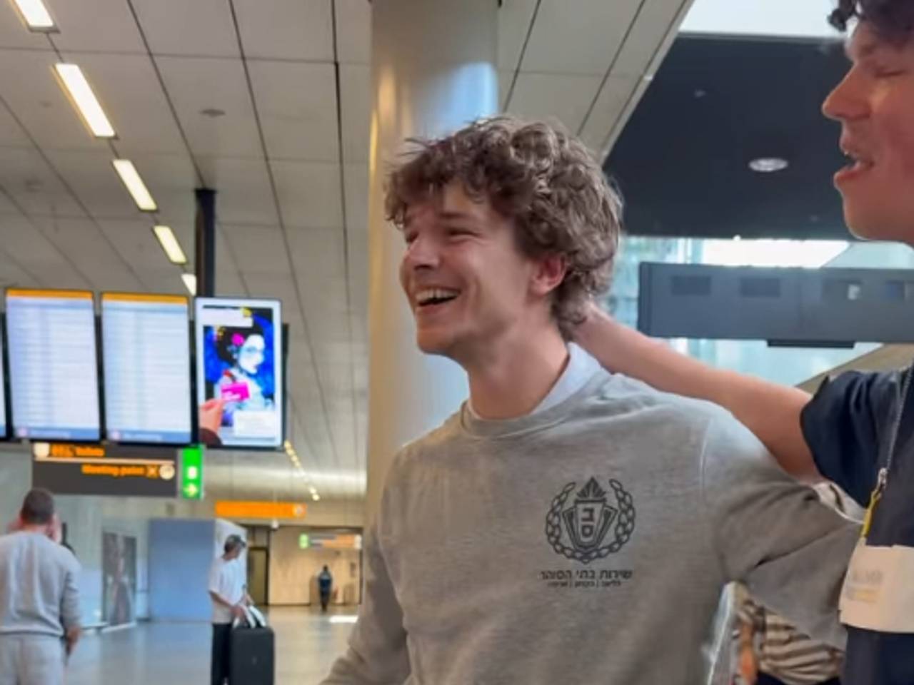https://api.omroepbrabant.nl/img/f/$width$/$height$/0.50/0.31/cmV2aXNpb25zLzQ5MDM5NjgtMS5qcGc_c2U9MjA0NS0wMS0wMVQxMCUzQTQwJTNBMDBaJnNpZz1rJTJCWlElMkZOekhEd1dscSUyQlNQWkVuQzYlMkZzY0xJZGxJdTJGWE5POU01YXdtNFElM0Qmc3A9ciZzcHI9aHR0cHMmc3I9YiZzdD0yMDI1LTAxLTAxVDEwJTNBNDAlM0EwMFomc3Y9MjAyNi0wMi0wNg==