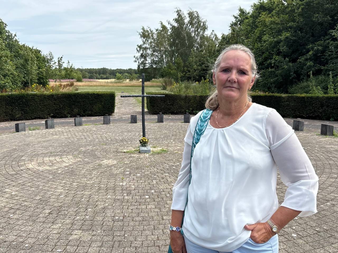 https://api.omroepbrabant.nl/img/f/$width$/$height$/0.50/0.50/cmV2aXNpb25zLzQ5MzAyODAtMS5qcGc_c2U9MjA0NS0wMS0wMVQxMCUzQTQwJTNBMDBaJnNpZz1KVGpnMkNiSXptaUJsMHJYN0V3QVBsQm42OVJGNldRdTVVSFJ0aDVsanlvJTNEJnNwPXImc3ByPWh0dHBzJnNyPWImc3Q9MjAyNS0wMS0wMVQxMCUzQTQwJTNBMDBaJnN2PTIwMjYtMDItMDY=