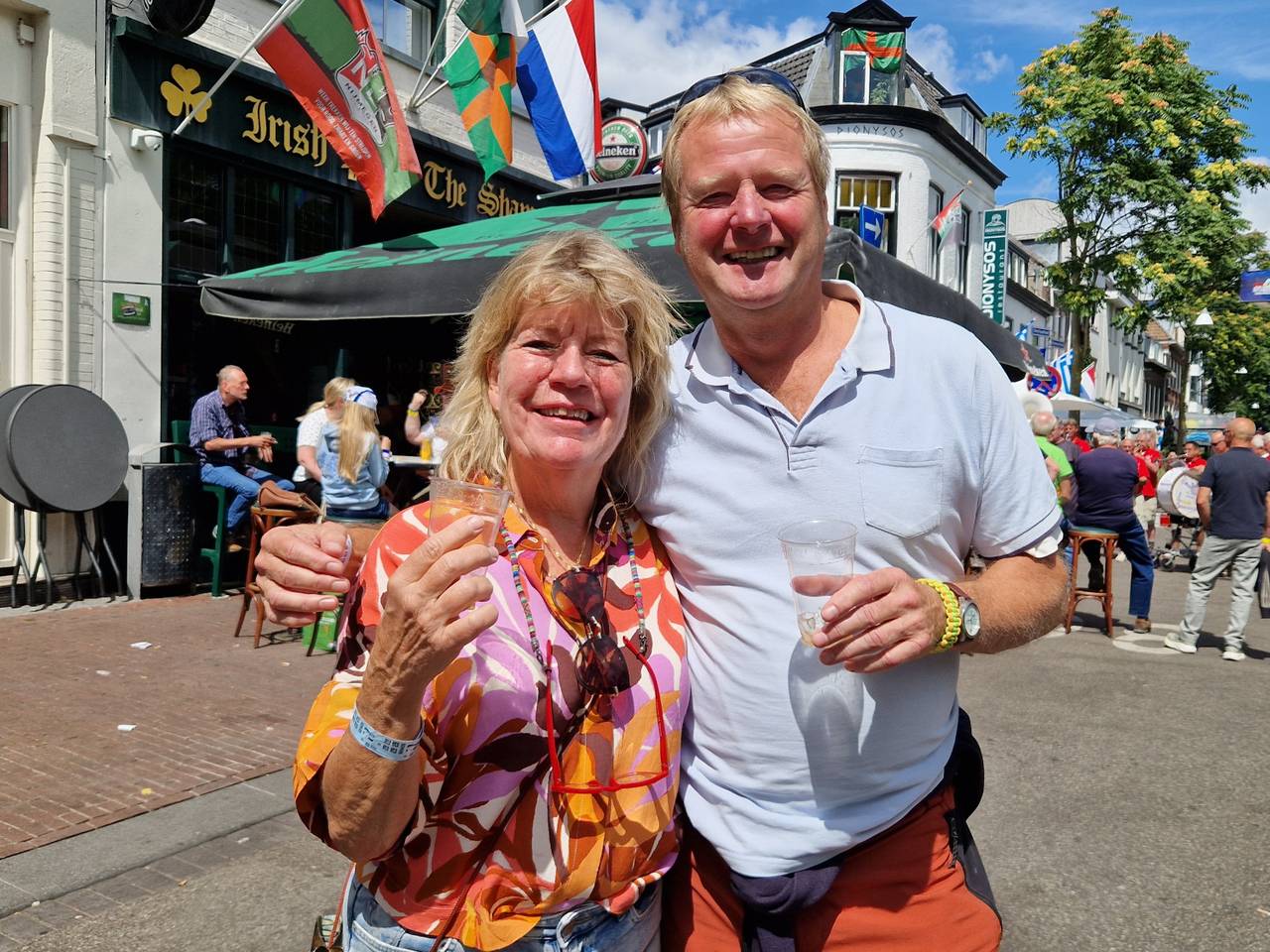 https://api.omroepbrabant.nl/img/f/$width$/$height$/0.50/0.50/cmV2aXNpb25zLzQ5Mzc3MDgtMS5qcGc_c2U9MjA0NS0wMS0wMVQxMCUzQTQwJTNBMDBaJnNpZz15JTJCRm9zdSUyQlpXeUoxa293bXpiRUtvSFhWTyUyQnZRJTJCaDFkazI5T05Oek9ndEUlM0Qmc3A9ciZzcHI9aHR0cHMmc3I9YiZzdD0yMDI1LTAxLTAxVDEwJTNBNDAlM0EwMFomc3Y9MjAyNi0wMi0wNg==