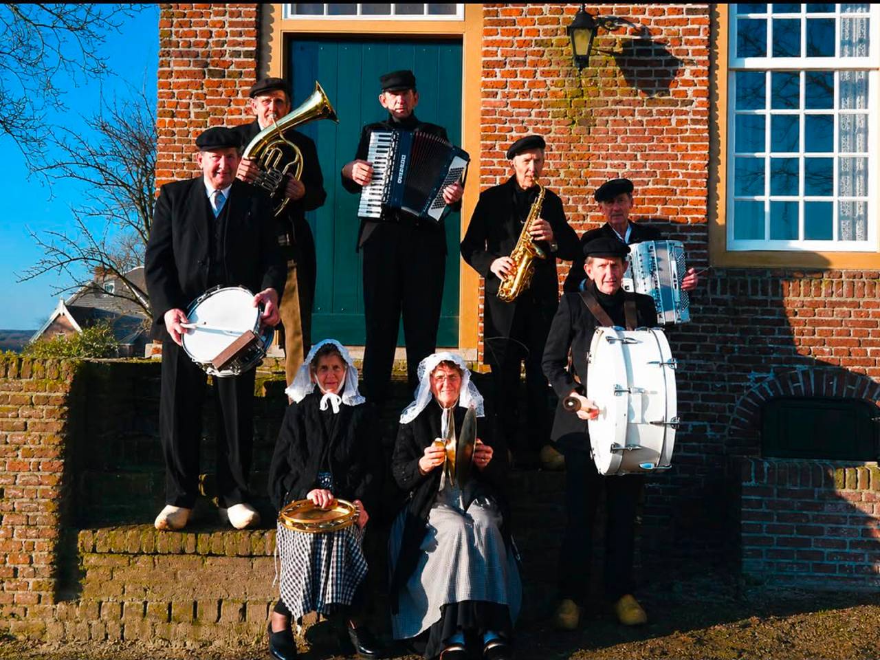 https://api.omroepbrabant.nl/img/f/$width$/$height$/0.50/0.50/cmV2aXNpb25zLzQ5Mzk3ODUtMS5qcGc_c2U9MjA0NS0wMS0wMVQxMCUzQTQwJTNBMDBaJnNpZz1pOTBOdm14SkRHJTJGb3lPSW9RT0taZ0glMkJYU2xUZ202T1E0VSUyQjFRNTBralVzJTNEJnNwPXImc3ByPWh0dHBzJnNyPWImc3Q9MjAyNS0wMS0wMVQxMCUzQTQwJTNBMDBaJnN2PTIwMjYtMDItMDY=