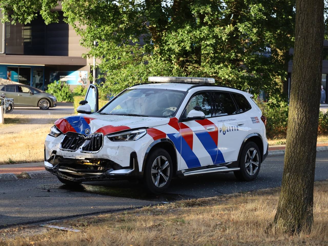 https://api.omroepbrabant.nl/img/f/$width$/$height$/0.50/0.50/cmV2aXNpb25zLzQ5NDg1ODQtMS5qcGc_c2U9MjA0NS0wMS0wMVQxMCUzQTQwJTNBMDBaJnNpZz1FM0RLWFlmYSUyQkpQNVJXNE1qdktQVTN6eDZaN3FpTzY0c2tuanN4MGY4TFUlM0Qmc3A9ciZzcHI9aHR0cHMmc3I9YiZzdD0yMDI1LTAxLTAxVDEwJTNBNDAlM0EwMFomc3Y9MjAyNi0wMi0wNg==