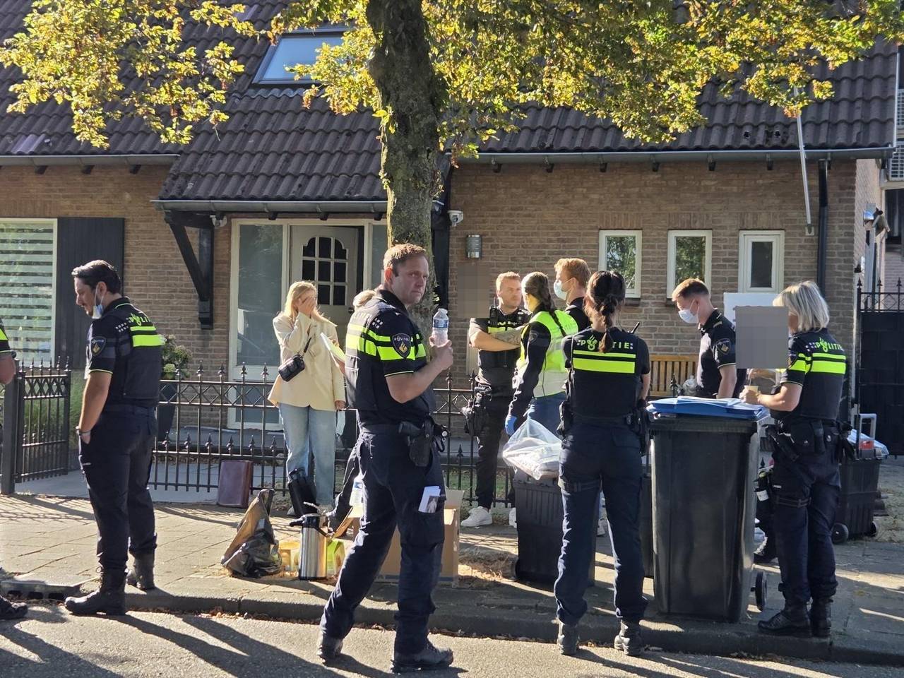 https://api.omroepbrabant.nl/img/f/$width$/$height$/0.50/0.50/cmV2aXNpb25zLzQ5NDk0NzYtMi5qcGc_c2U9MjA0NS0wMS0wMVQxMCUzQTQwJTNBMDBaJnNpZz1pRzQxalQ4OHJkcE5jb2VuMUNXVXd6cWZGMkJkJTJGMFFEeSUyQjA1THNYbzJvZyUzRCZzcD1yJnNwcj1odHRwcyZzcj1iJnN0PTIwMjUtMDEtMDFUMTAlM0E0MCUzQTAwWiZzdj0yMDI2LTAyLTA2