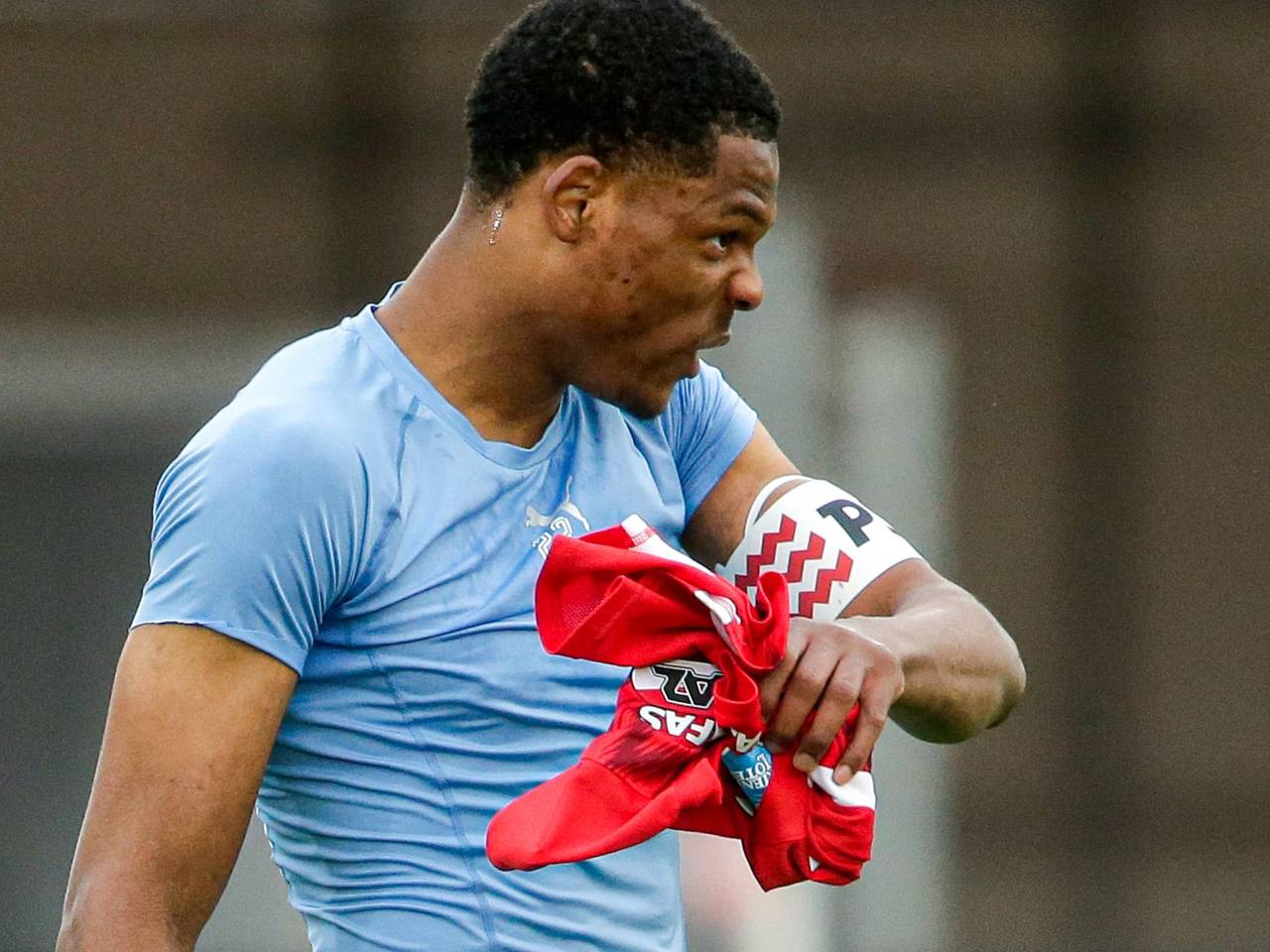 PSV-aanvoerder Denzel Dumfries na nederlaag bij AZ (2-0)