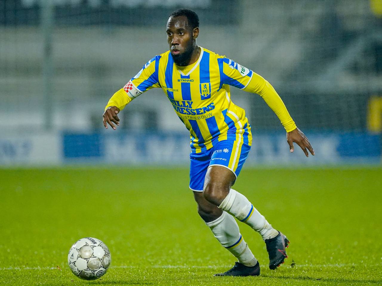 Vurnon Anita in actie voor RKC (Foto: OrangePictures)
