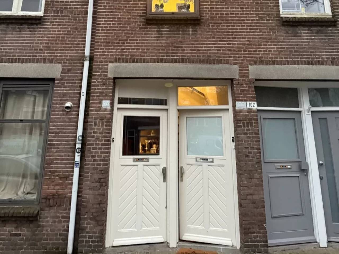 https://api.omroepbrabant.nl/img/f/$width$/$height$/0.51/0.79/cmV2aXNpb25zLzQ5Mzg5MTUtMS5qcGc_c2U9MjA0NS0wMS0wMVQxMCUzQTQwJTNBMDBaJnNpZz00enJyY1klMkZobnBJT0xualhuZjJKbU8wVjVXQ1VjMVpvMXZqbGJJUTlvM28lM0Qmc3A9ciZzcHI9aHR0cHMmc3I9YiZzdD0yMDI1LTAxLTAxVDEwJTNBNDAlM0EwMFomc3Y9MjAyNi0wMi0wNg==