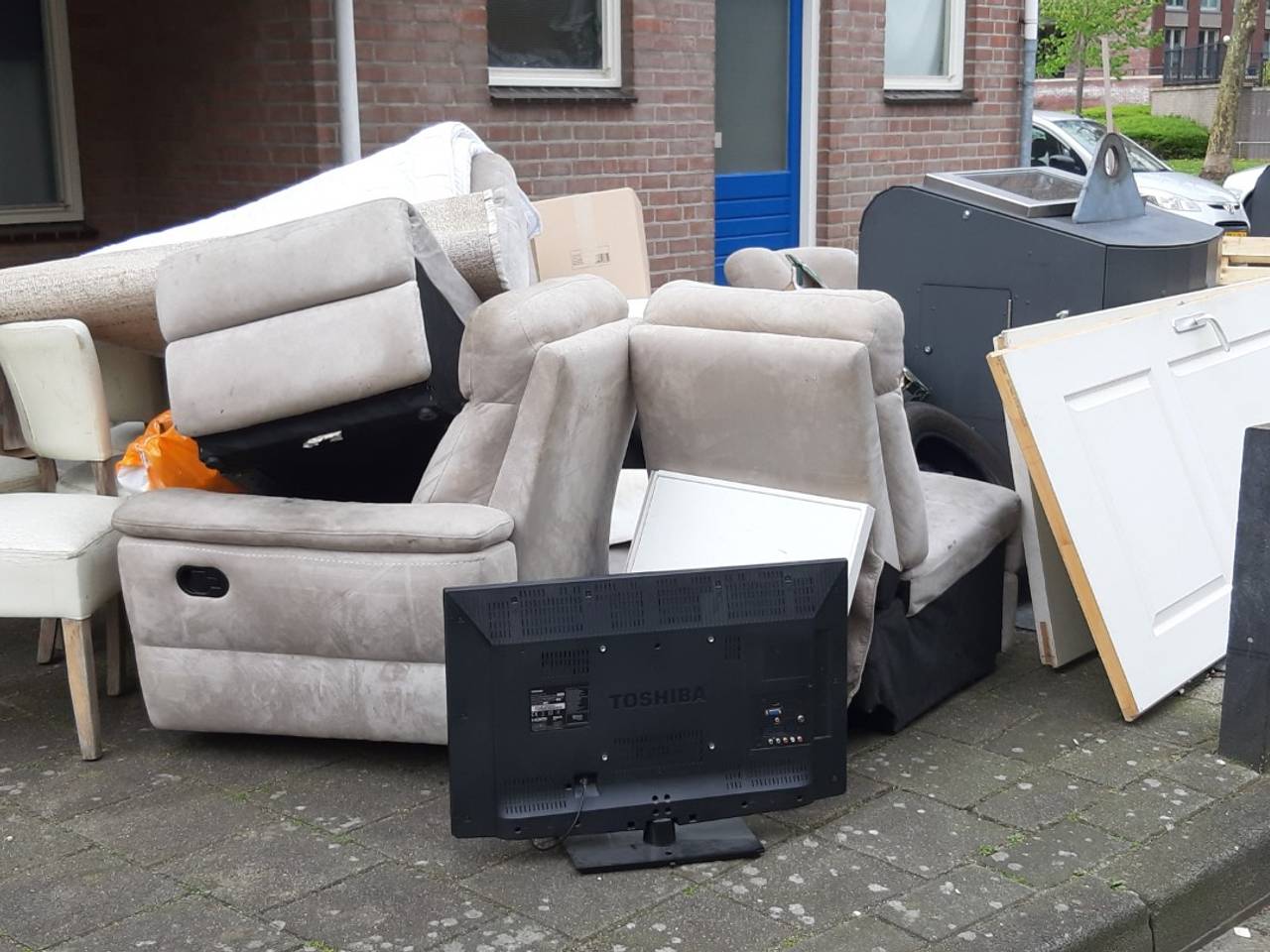 https://api.omroepbrabant.nl/img/f/$width$/$height$/0.52/0.4/bWVkaWEvcHJvZC80Mjk3MDIxLmpwZz9zdj0yMDE5LTA3LTA3JnN0PTIwMjAtMDEtMDFUMDAlM0EwMCUzQTAwWiZzZT0yMDQwLTAxLTAxVDAwJTNBMDAlM0EwMFomc3I9YiZzcD1yJnNpZz1IeHBSTDhSWUNDTGZrMnlHUktITU93SXEwWG8wYU9xMVhrTUpTJTJGbFRqNkElM0Q=
