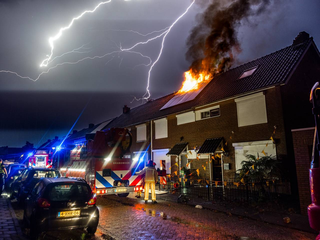 https://api.omroepbrabant.nl/img/f/$width$/$height$/0.52/0.44/cmV2aXNpb25zLzQ5MjUyMjMtMS5qcGc_c2U9MjA0NS0wMS0wMVQxMCUzQTQwJTNBMDBaJnNpZz1SWkV2RFFlR1ZSVUl4R2FoTmRoUjlGbnNabzI2cno1NUlBcnRBZkl2d1BBJTNEJnNwPXImc3ByPWh0dHBzJnNyPWImc3Q9MjAyNS0wMS0wMVQxMCUzQTQwJTNBMDBaJnN2PTIwMjYtMDItMDY=