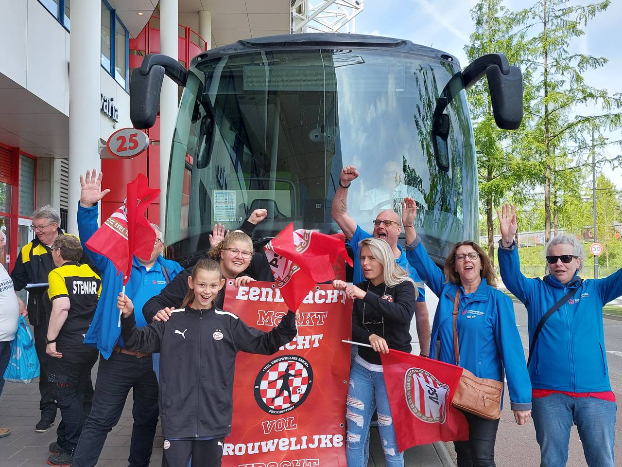 PSV-fans maken zich op voor de bekerfinale.