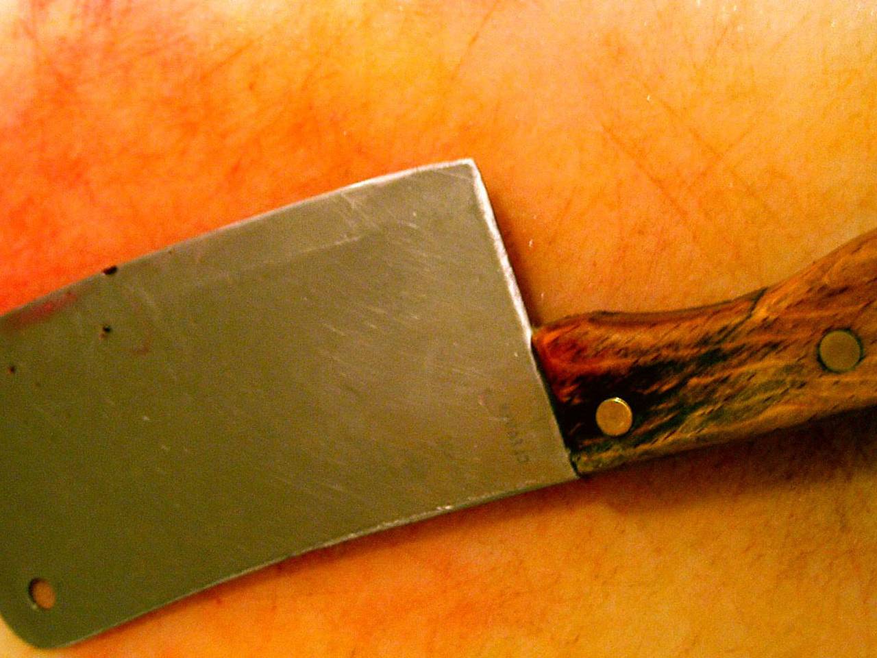 Op het plein in Lepelstraat zwaaide een agressieve met een hakbijl (archieffoto).