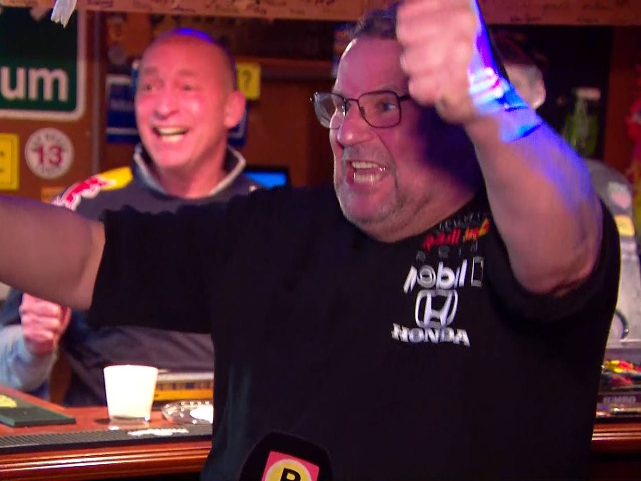 Brabantse fans worden gek, Max Verstappen wereldkampioen Formule 1