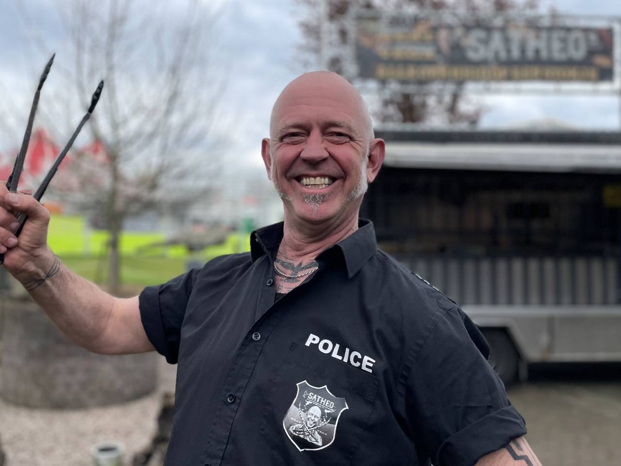 Alle gekheid op een stokje begon als grap: 'Het is keihard bikkelen' (foto: Jos Verkuijlen).