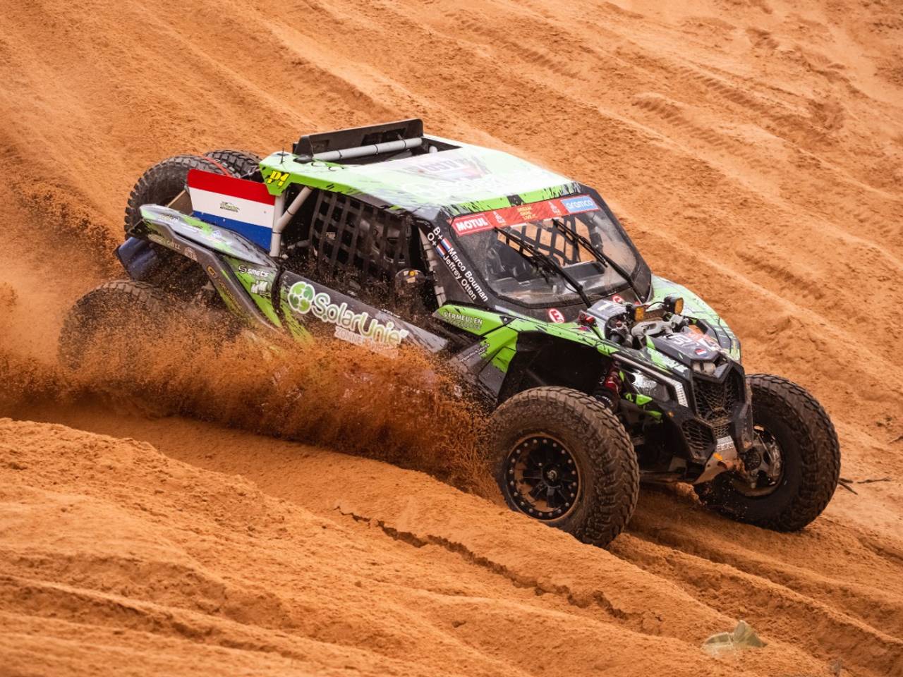 Jeffrey Otten in actie tijdens Dakar 2023.