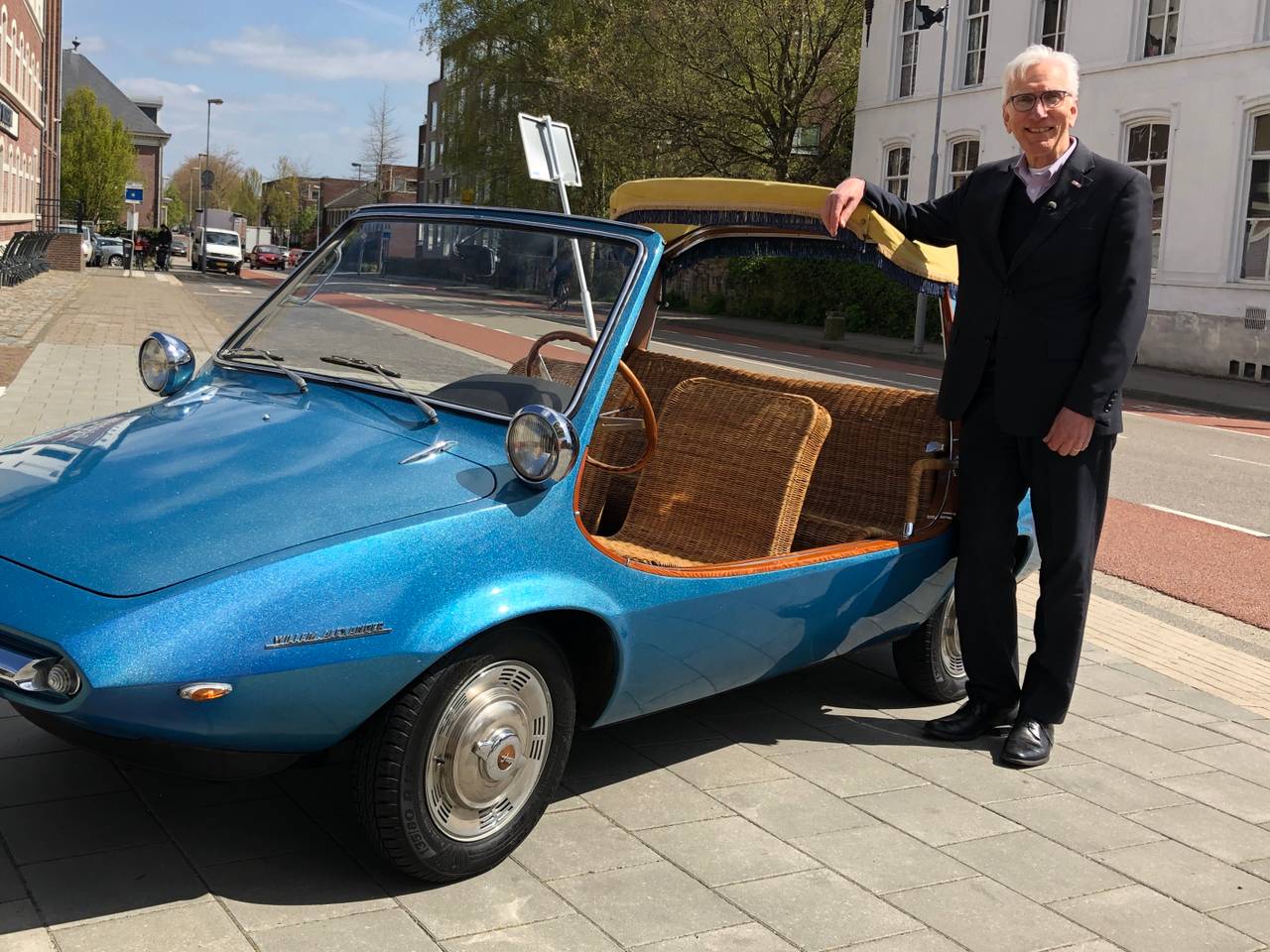 https://api.omroepbrabant.nl/img/f/$width$/$height$/0.55/0.44/bWVkaWEvcHJvZC8zMzc4MjM0LmpwZz9zdj0yMDE5LTA3LTA3JnN0PTIwMjAtMDEtMDFUMDAlM0EwMCUzQTAwWiZzZT0yMDQwLTAxLTAxVDAwJTNBMDAlM0EwMFomc3I9YiZzcD1yJnNpZz0zMUY5JTJGS0lMMyUyRnVlQ1VkRyUyRjJqTHpkdzhkdnFCQm5VT093WldrblZ0MzVNJTNE