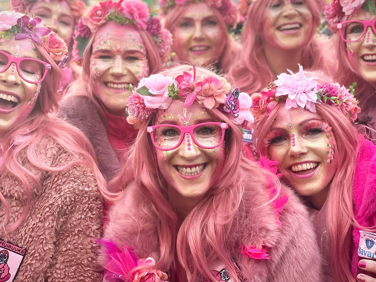 Feest in Overloon (foto: Jos Verkuijlen).