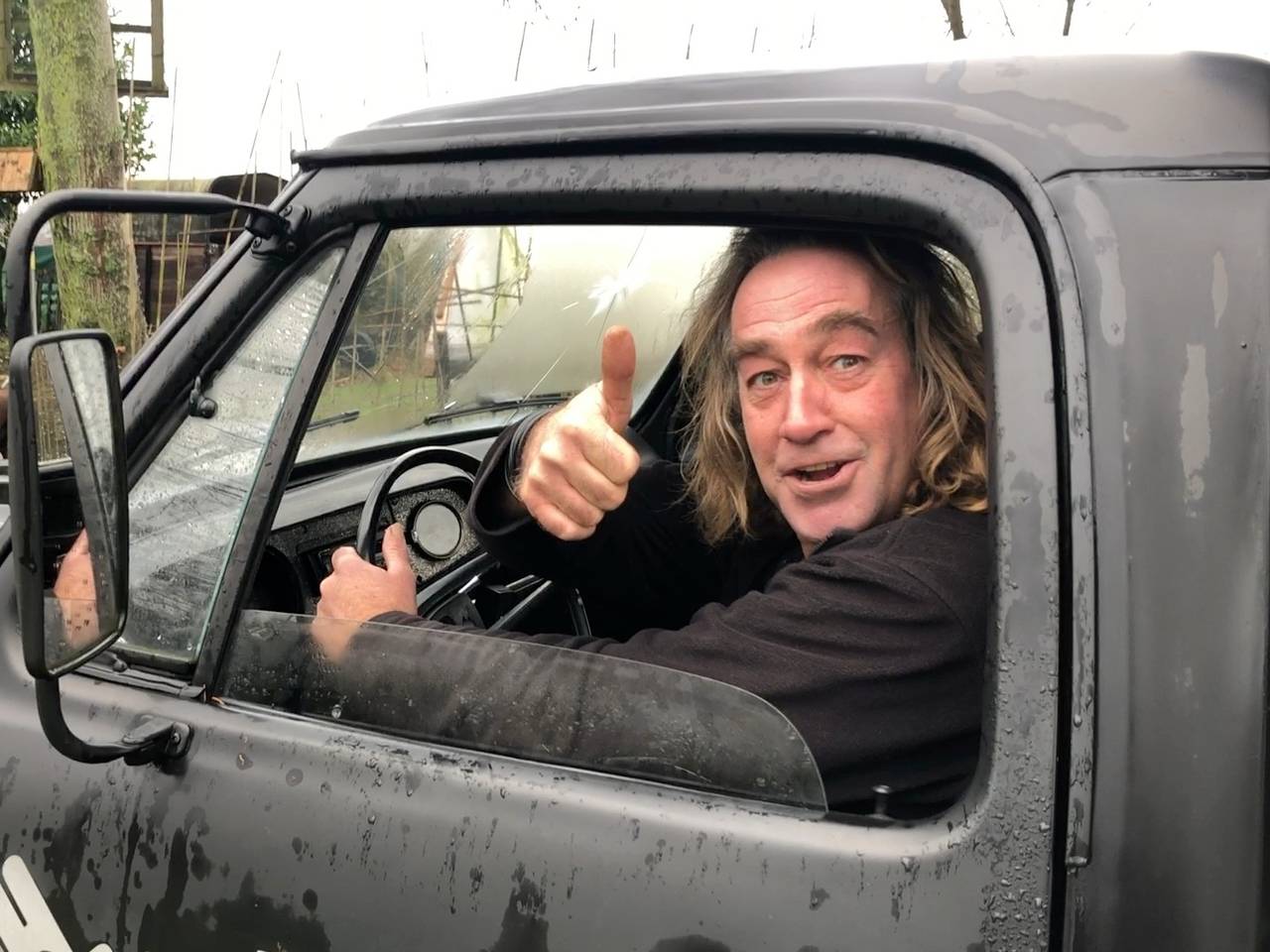 Rino Driessen bedenkt en brengt veilig vuurwerk.