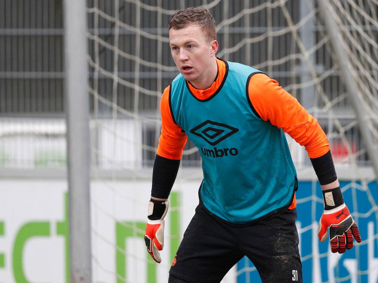 Yanick van Osch tijdens de training met PSV 1 (foto: HollandseHoogte).