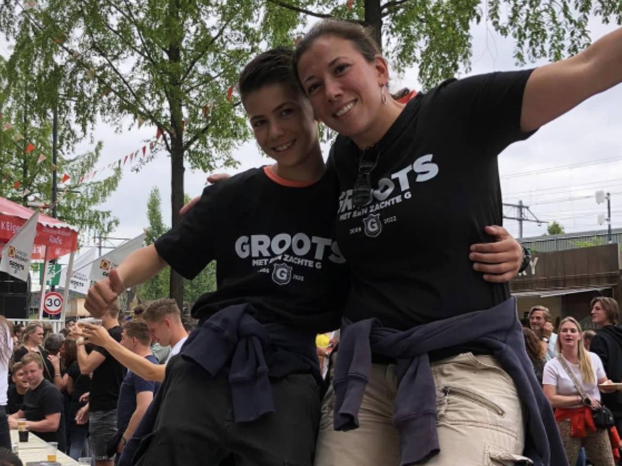 Joyce met haar oudste zoon bij 'Groots'.