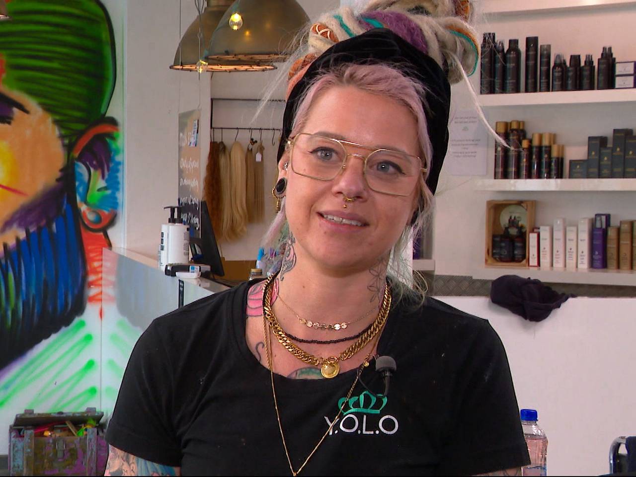 Kapper Ingeborg moet veel coronasteun terugbetalen.