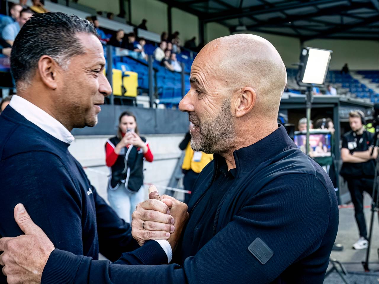 Henk Fraser en Peter Bosz (foto: Marcel van Dorst).