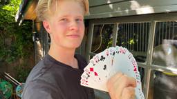 Olivier (16) wordt misschien wel de beste goochelaar ter wereld