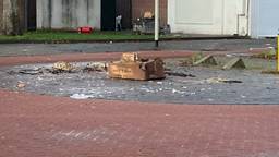 In Roosendaal worden al dagenlang grote dozen vol vuurwerk afgestoken. 