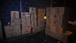 Ruim 1100 kilo illegaal vuurwerk gevonden in een bestelbus in Cuijk