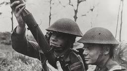 Mariniers van de Prinses Irene Brigade en een mortier (foto: NIMH).