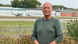 Anton verkoopt zijn 'paradijsje' naast het vliegveld: 'Ik ga het missen'