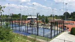 De tennis- en padelbanen van Metzpoint (foto: Richard de Leeuw) 