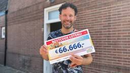 Oscar Eltink staat te glunderen met vijf zessen (foto: Raymond Merkx).