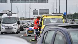 Tweetal vecht verkeersruzie uit op snelweg, lange file