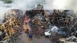 Nog dagen nablussen na brand in pand van logistiek bedrijf Vice Versa