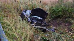 Meerdere gewonden nadat auto in sloot crasht naast provinciale weg