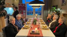 Jolanda organiseert een kerstdiner voor dorpsgenoten