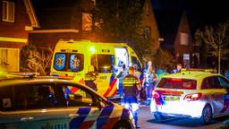 Bewoners overmeesteren inbreker, dief zwaargewond