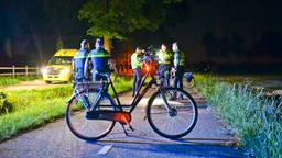 Fietsster gewond aan hoofd na botsing Knegsel
