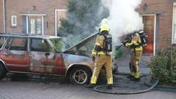 Oldtimer gaat in vlammen op