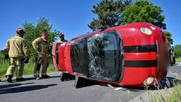 Een vrouw is maandagochtend rond tien voor half elf gewond geraakt bij een ongeluk tussen twee auto's op de kruising van de Steenrijt en de Meijerijsebaan in het buitengebied van Oirschot.