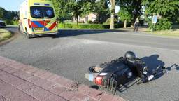 Scooterrijder gewond door botsing met auto