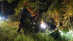 Auto crasht in Dorst