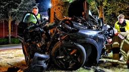 Man gewond bij crash auto in Tilburg
