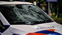 Politieauto schept fietser in Tilburg