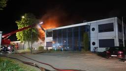 Uitslaande brand in kantoorgebouw Oosterhout