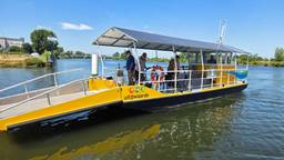 Te heet om te varen, pontje twee dagen aan wal