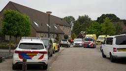 Vrouw dood gevonden in zwembad, was uur eerder nog aan het zingen