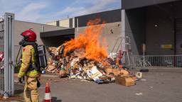 Brand in container van kringloopwinkel