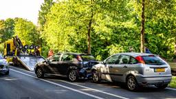 Kettingbotsing zorgt voor file, twee auto's afgevoerd