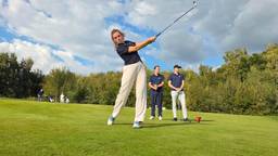 De golfbaan trekt meer jongeren