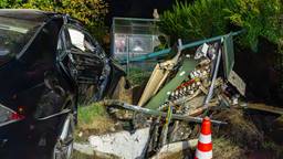 Auto ramt elektriciteitskastje in Nuenen.