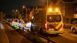 Een automobilist heeft donderdagavond een ravage veroorzaakt op de Molensingel in Wouw.